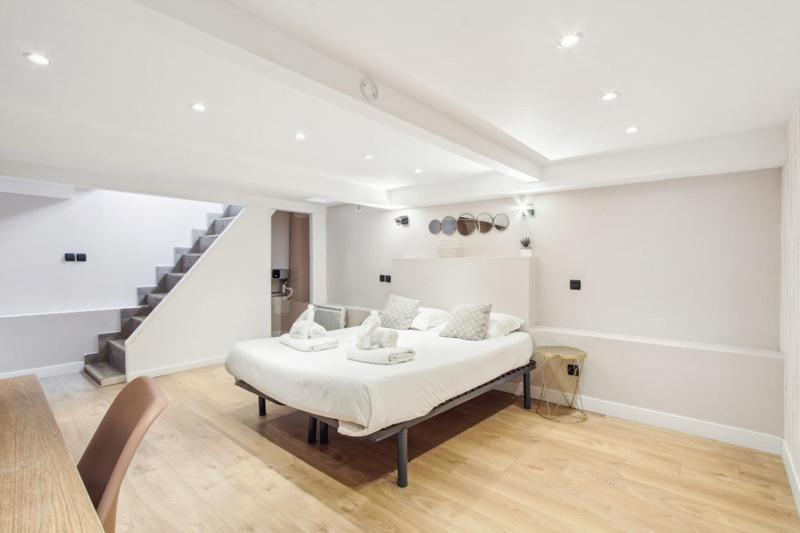 165 Suite Denis - Superbe Appartement A パリ エクステリア 写真